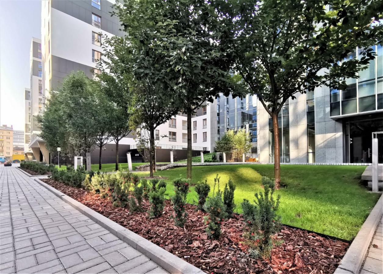 Come&Stay Apartments Wola Warschau Buitenkant foto